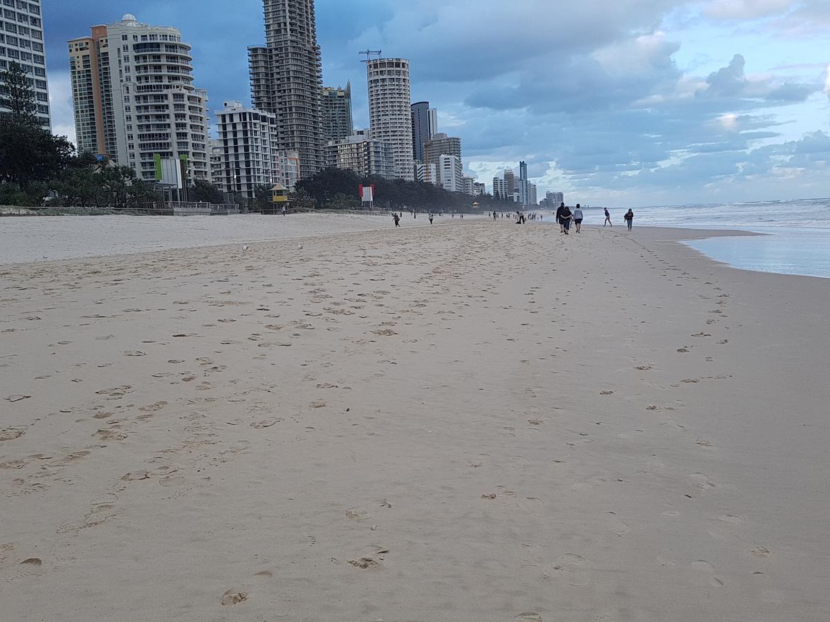 The Sands Surfers Paradise Buitenkant foto